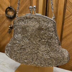 Vintage-Inspired Silver &Taupe Beaded Kisslock Evening Bag